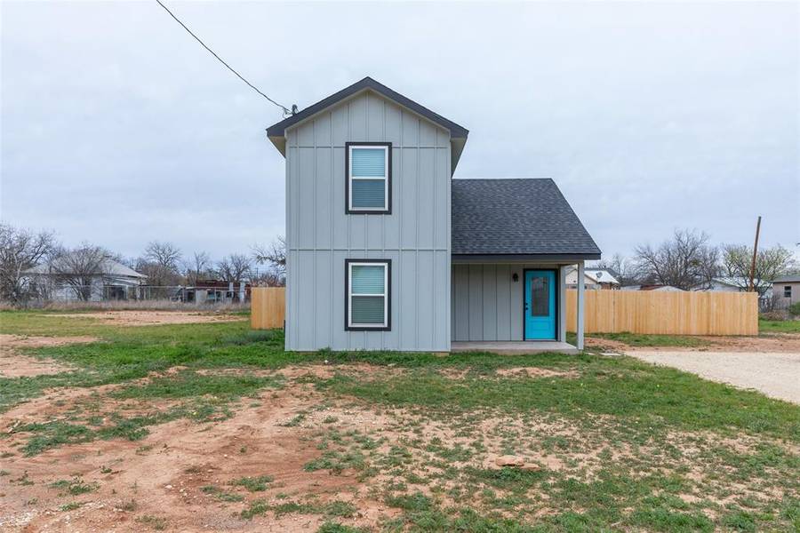 708 W 1st Street, Coleman, TX 76834