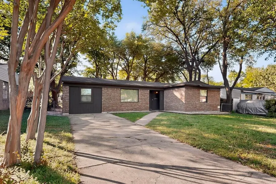 3120 Caribbean Drive, Mesquite, TX 75150