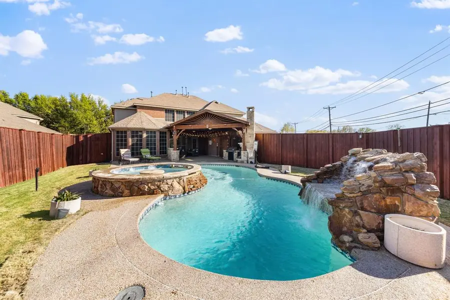 7005 Andover Court, Rowlett, TX 75089