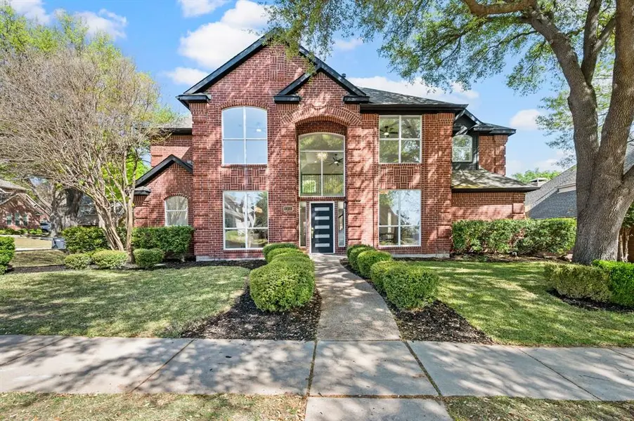 1311 Lakewood Drive, Mckinney, TX 75072