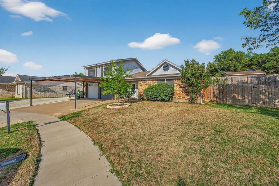 6404 Tammy Court, Watauga, TX 76148