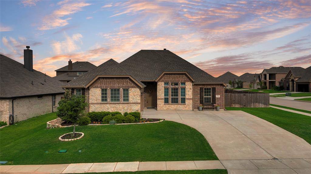 3706 Iron Horse Pass, Krum, TX 76249