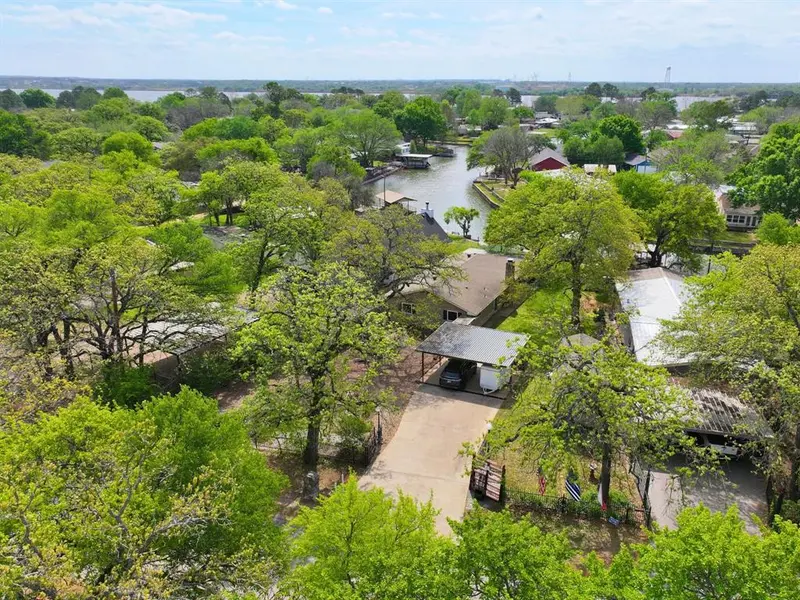 4311 N Port Ridglea Court, Granbury, TX 76049