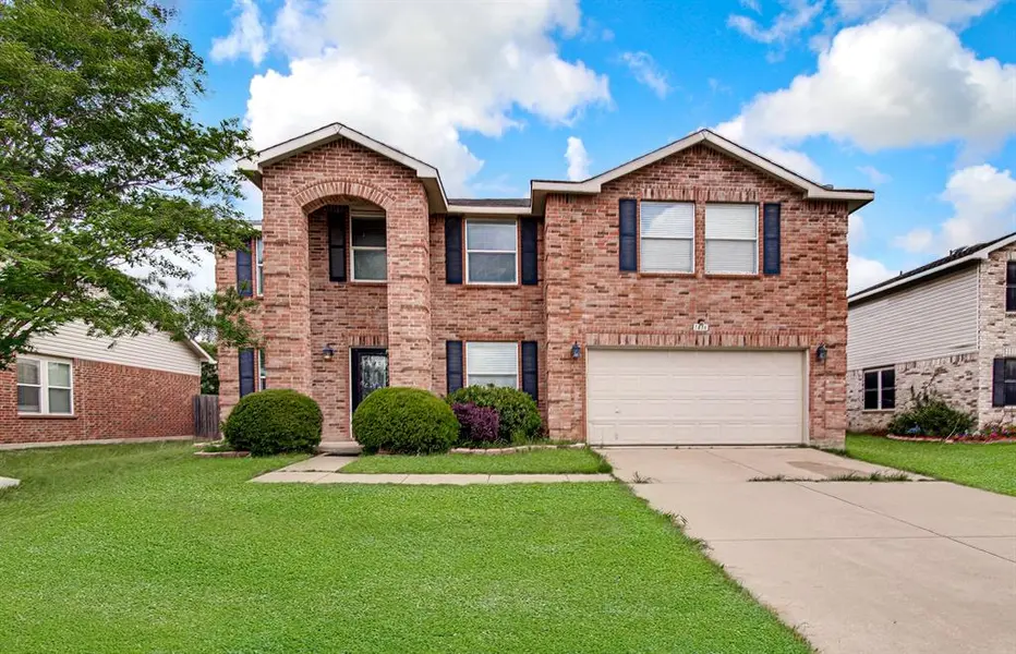 1416 Erin Drive, Burleson, TX 76028