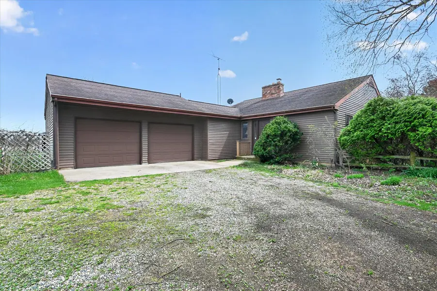 15300 20 Mile RD, Marengo Twp, MI 49068