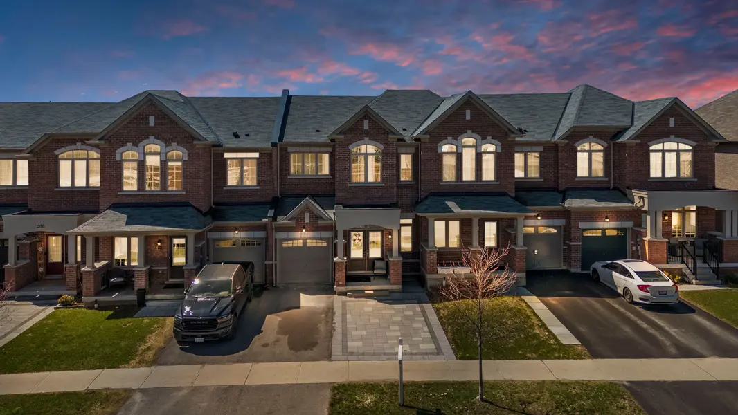 1514 McRoberts CRES, Innisfil, ON L9S 4R7