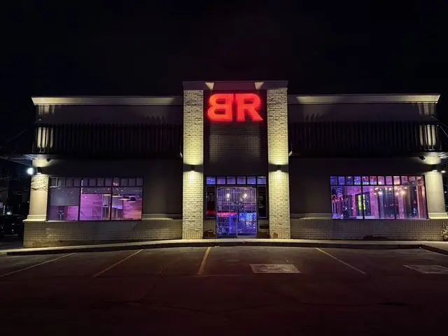 336 Bayfield ST, Barrie, ON L4M 3B9