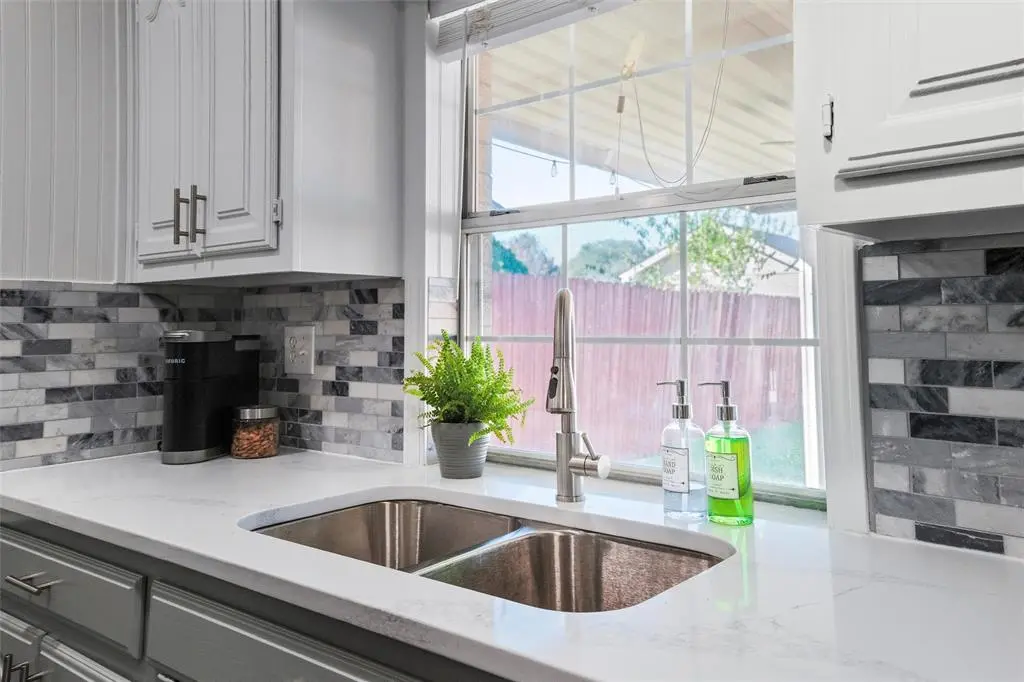 1801 Homestead Place, Garland, TX 75044