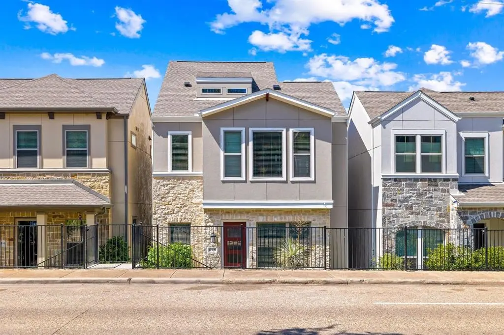 648 Aspen Valley Lane, Dallas, TX 75208