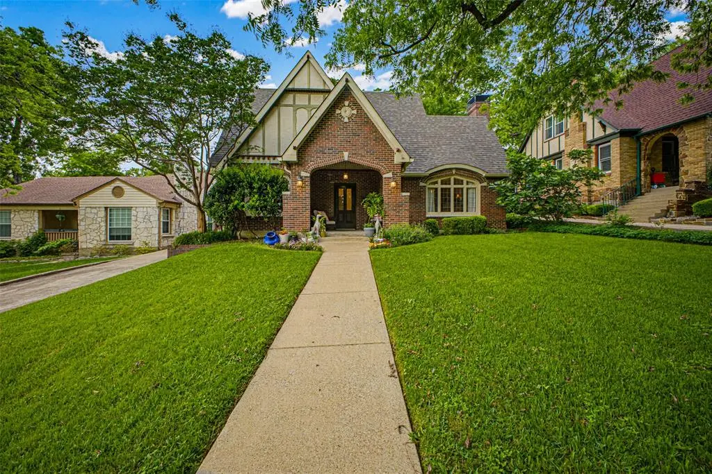 1123 Clermont Avenue, Dallas, TX 75223