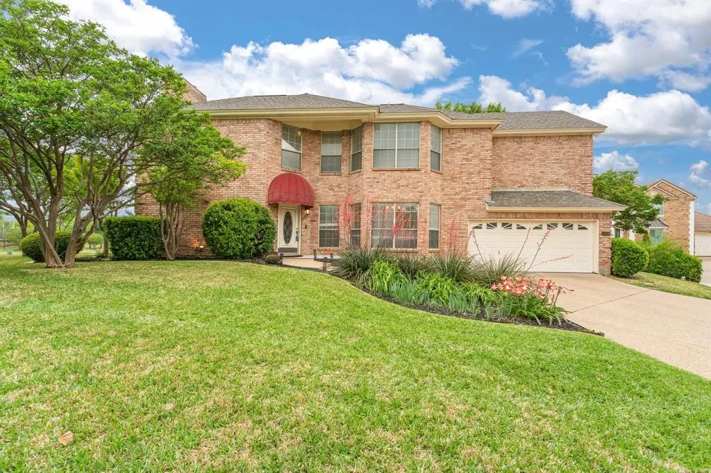 5956 River Bend Drive, Benbrook, TX 76132