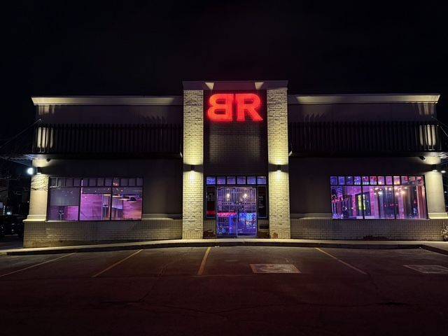 336 Bayfield ST, Barrie, ON L4M 3B9