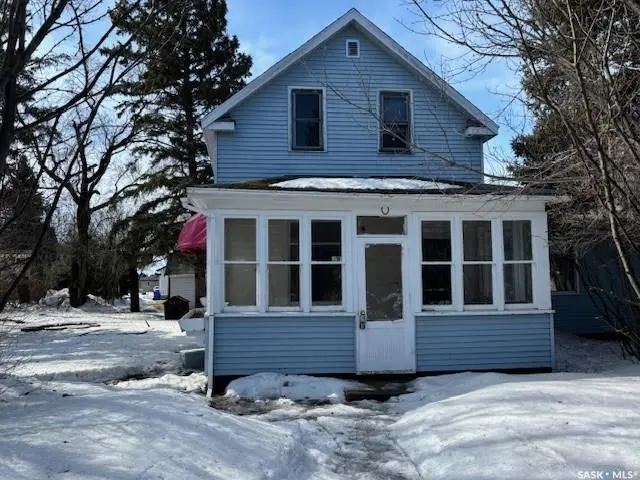 327 4th AVENUE E, Canora, SK S0A 0L0