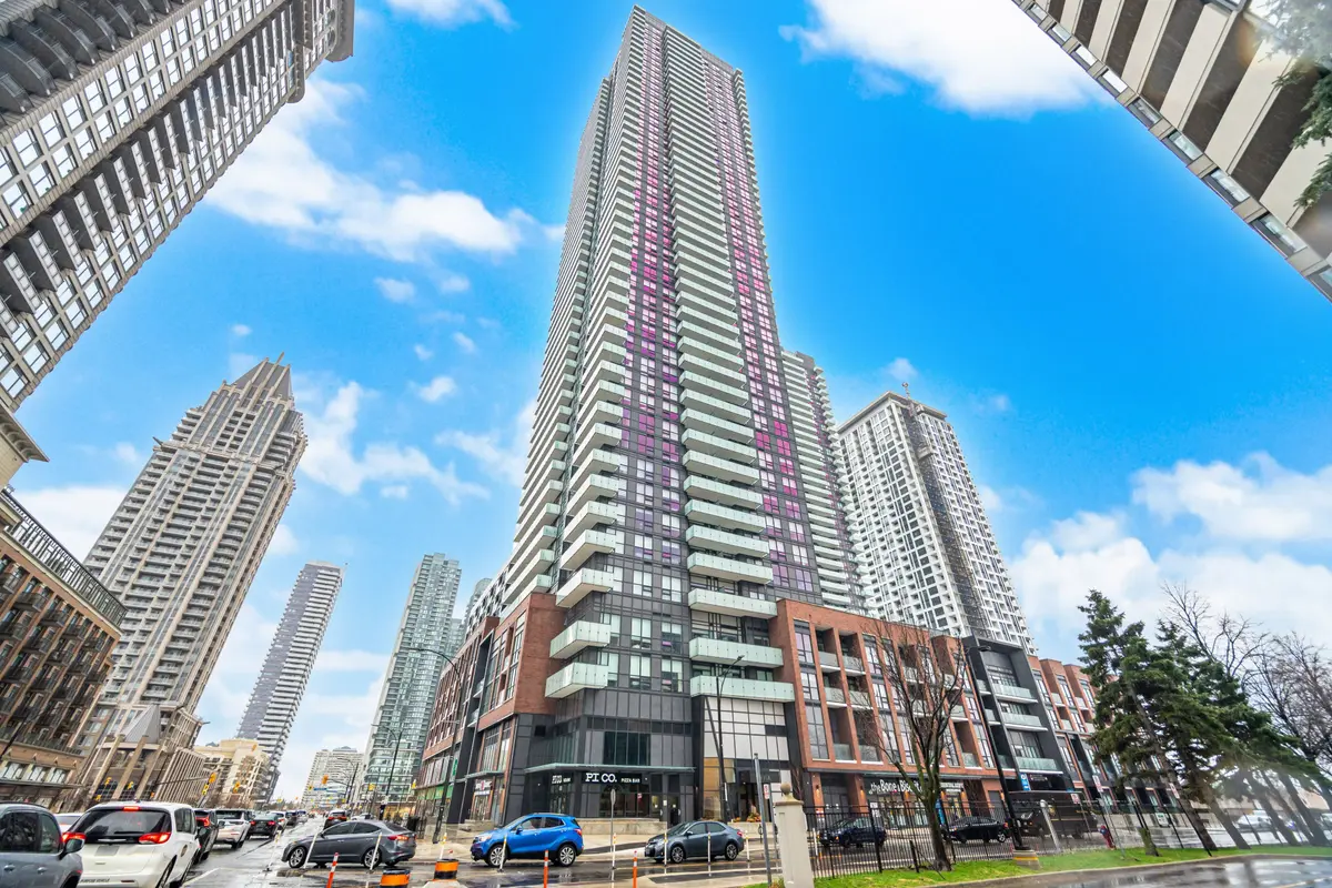 430 Square One DR #4905, Mississauga, ON L5B 0L6