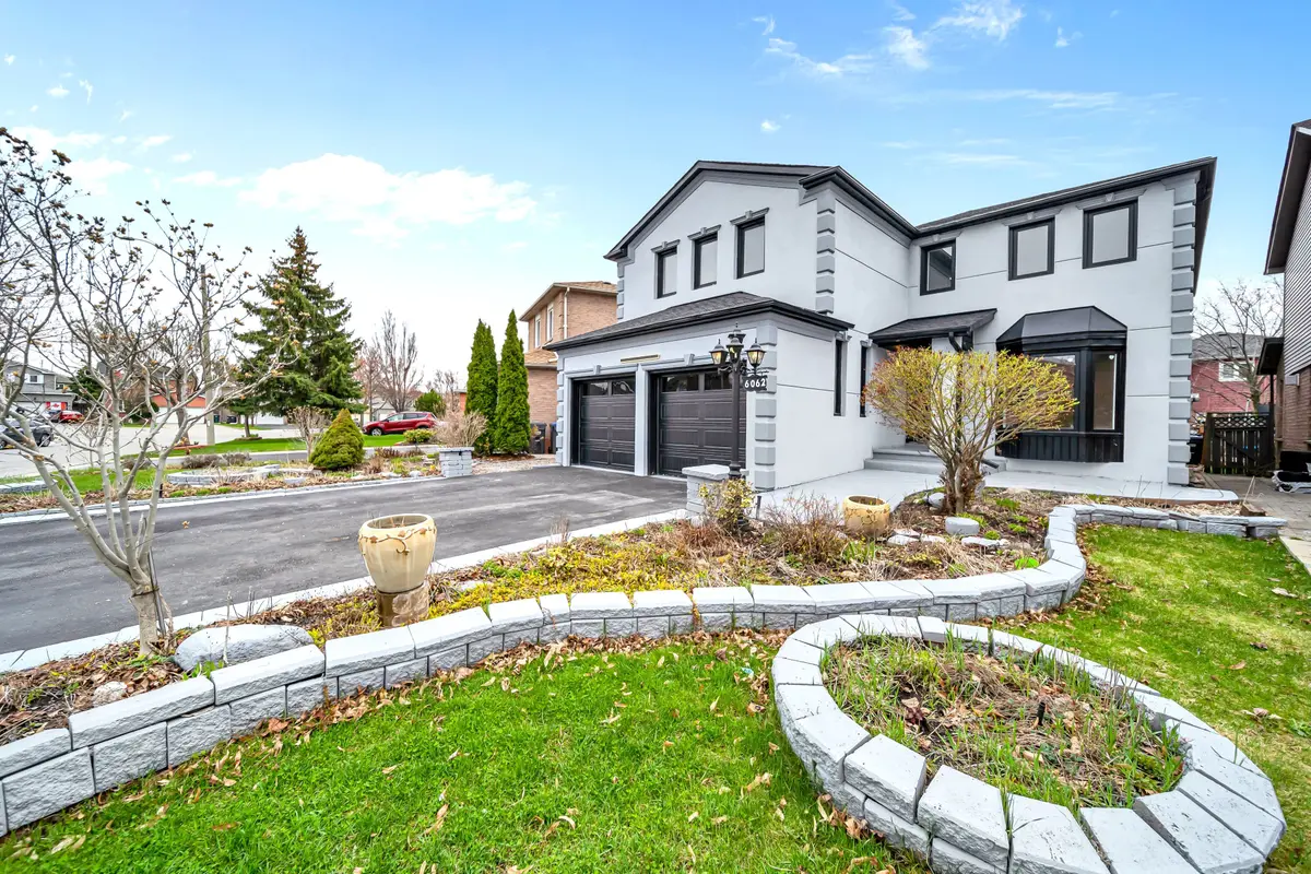 6062 Prairie CIR, Mississauga, ON L5N 5C5