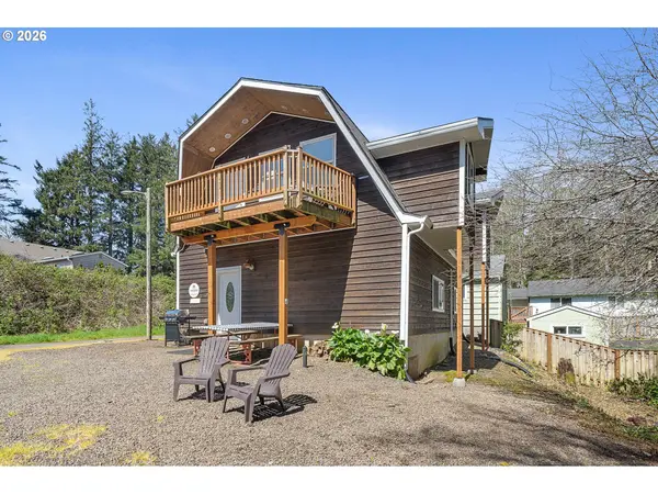 1993 MYRTLE AVE, Tillamook, OR 97141