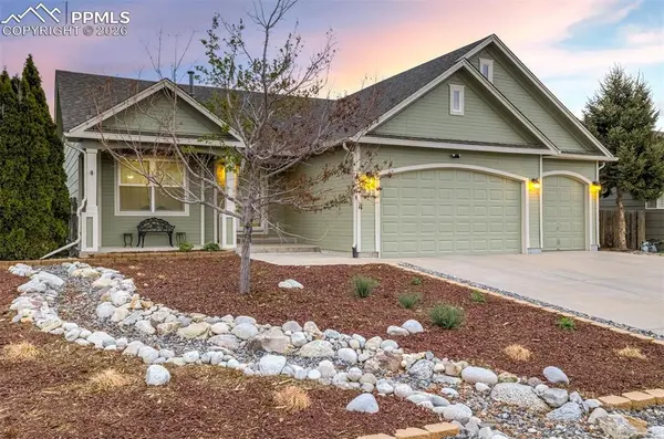 7443 Allens Park DR, Colorado Springs, CO 80922