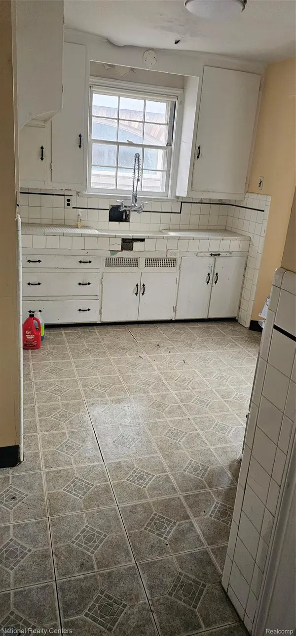 180 Lenox ST NE, Detroit, MI 48215