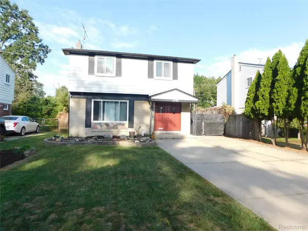 29915 Everett ST, Southfield, MI 48076