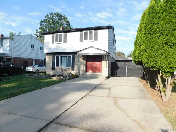 29915 Everett ST, Southfield, MI 48076