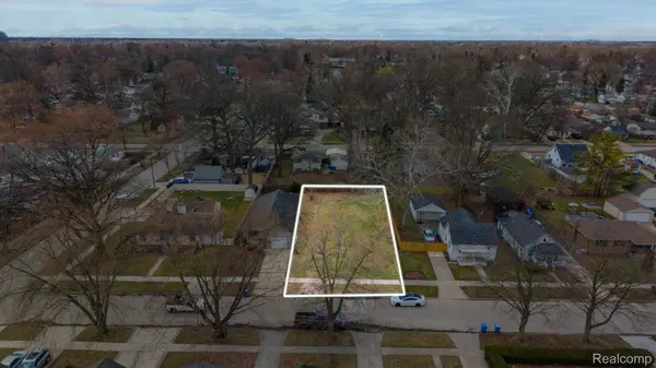 3988 Ziegler ST, Dearborn Heights, MI 48125