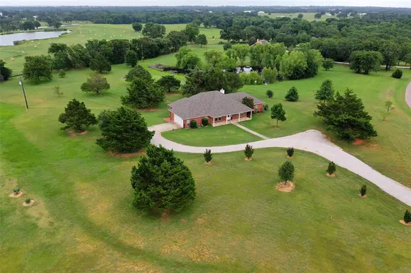 262 Briar Creek Road, Whitesboro, TX 76273