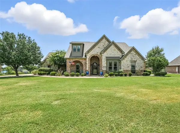 10204 County Road 213, Talty, TX 75126