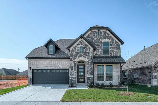 1909 Amber Gate Drive, Anna, TX 75409