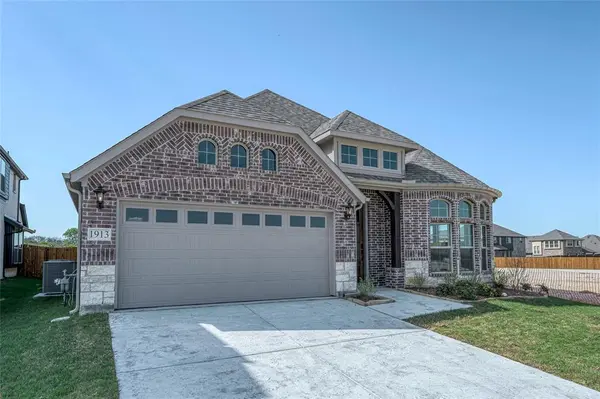 1913 Amber Gate Drive, Anna, TX 75409