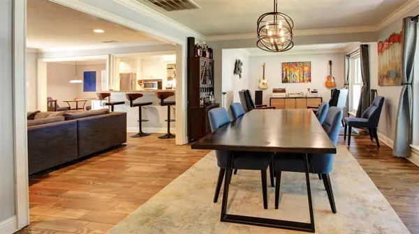 3230 Camelot Drive, Dallas, TX 75229