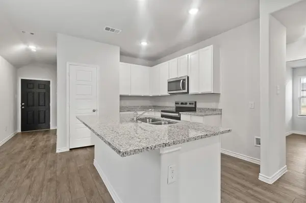 1609 Romans Road, Ennis, TX 75119