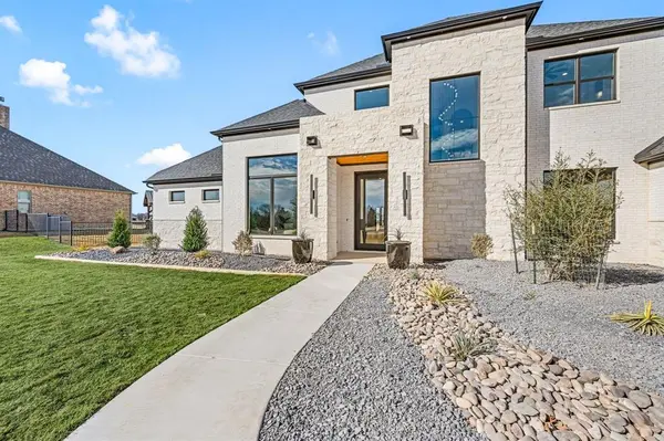 1805 Laguna Bay S, Pelican Bay, TX 76020