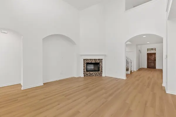 174 Hampton Drive, Fate, TX 75087