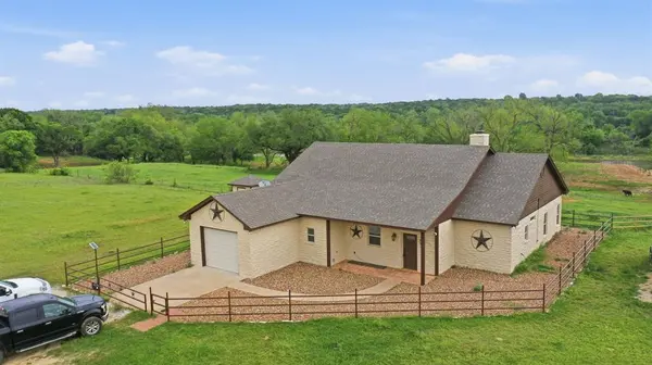 10501 Mitchell Bend Court, Granbury, TX 76048