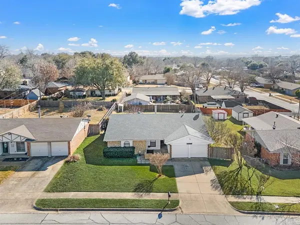 1720 Winchester Way, Bedford, TX 76022