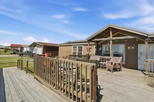 716 Lathem Boulevard, Venus, TX 76084