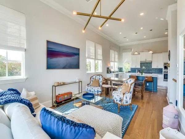 2114 Wenge Lane, Dallas, TX 75219