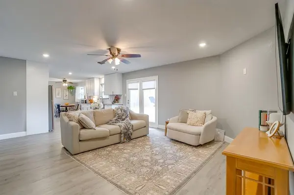 3512 Winifred Drive, Fort Worth, TX 76133