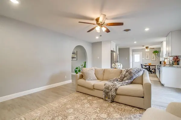 3512 Winifred Drive, Fort Worth, TX 76133