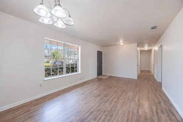 9610 Jennie Lee, Dallas, TX 75227