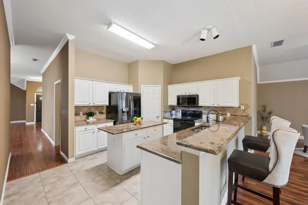 2676 Bent Tree Drive, Hurst, TX 76054