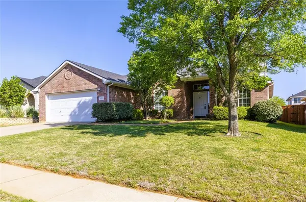 1703 Birch Lane, Corinth, TX 76210