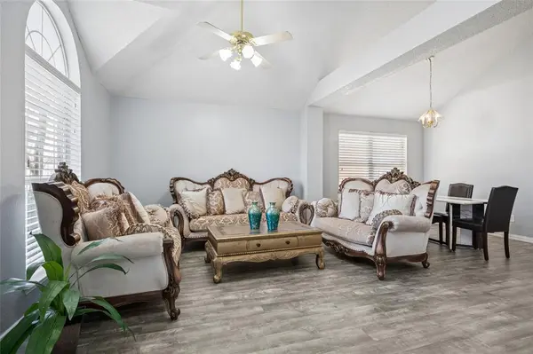 2725 Hidden Springs Drive, Mesquite, TX 75181