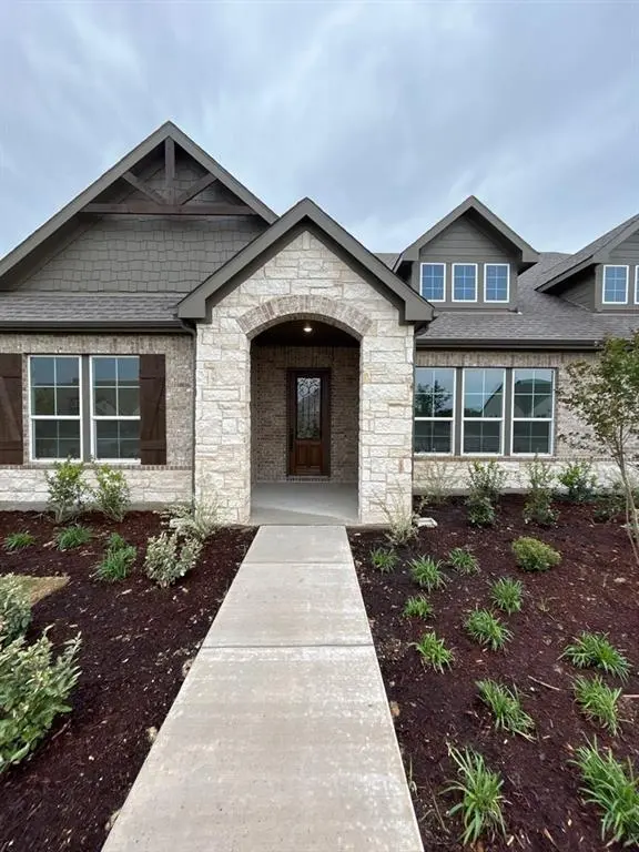 806 Valley Ridge Road, Van Alstyne, TX 75495