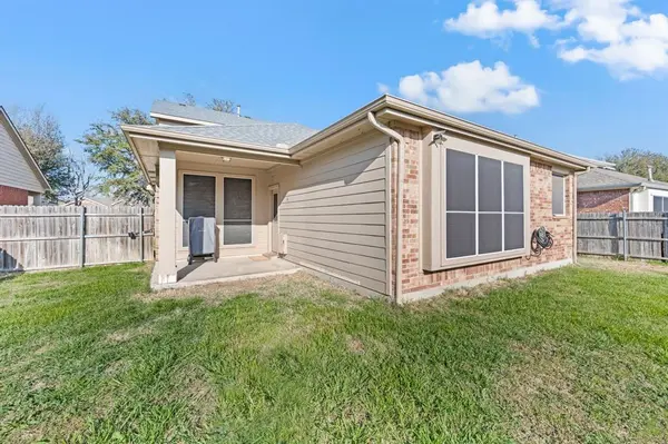 12033 Ringtail Drive, Fort Worth, TX 76244
