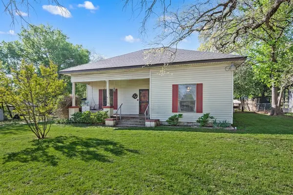 410 E Josephine Street, Weatherford, TX 76086