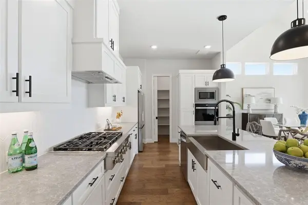 2209 Sandrellan Street, Fort Worth, TX 76008