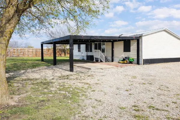 1066 Brockwood Lane, Crandall, TX 75114