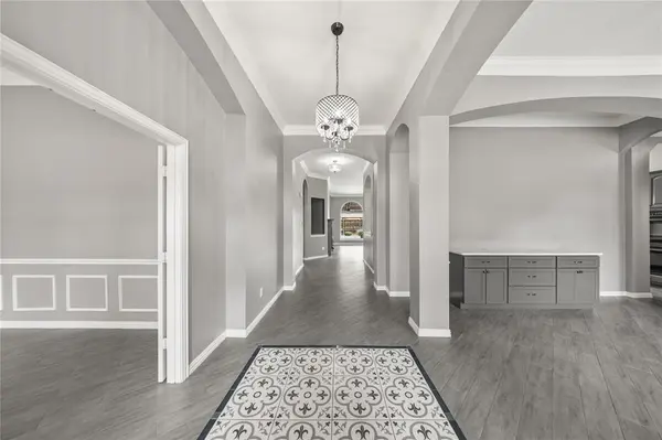 608 Walnut Hollow Drive, Mansfield, TX 76063