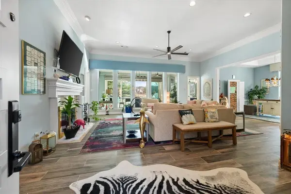 5211 Vicksburg Drive, Arlington, TX 76017